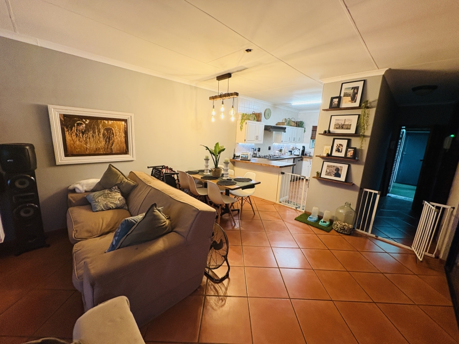 3 Bedroom Property for Sale in Ifafi North West